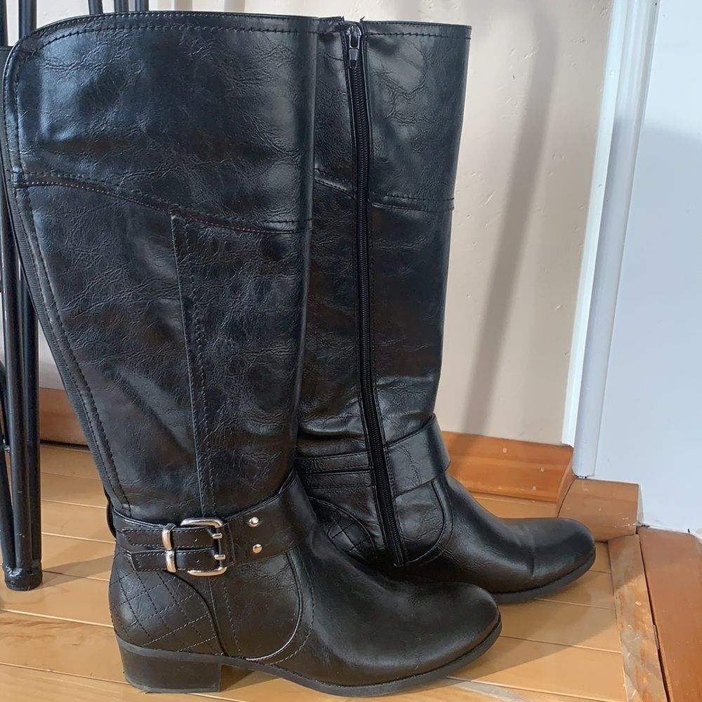 Women’s Tall black buckle zip up boots